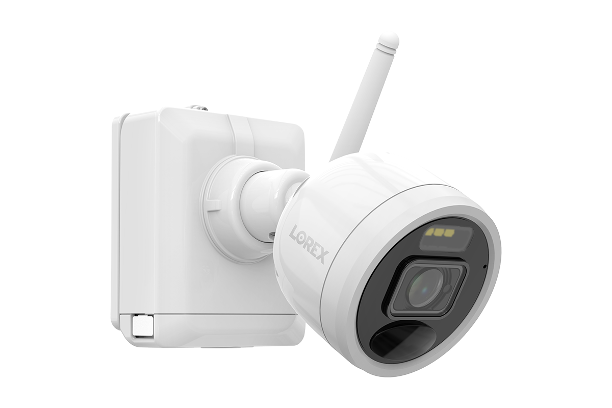 Lorex 2K Spotlight Outdoor Battery Security Camera