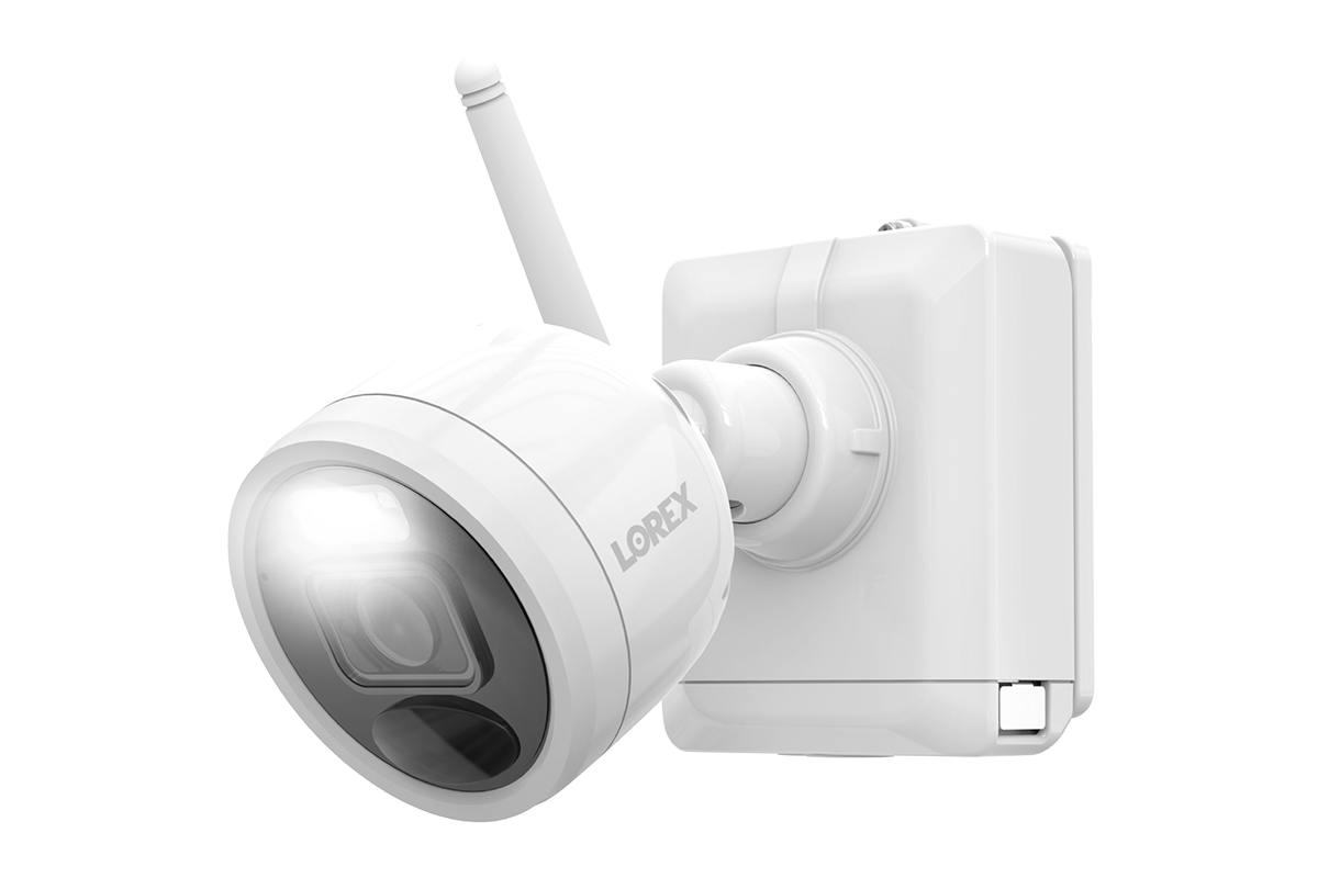 Lorex 2K Spotlight Outdoor Battery Security Camera