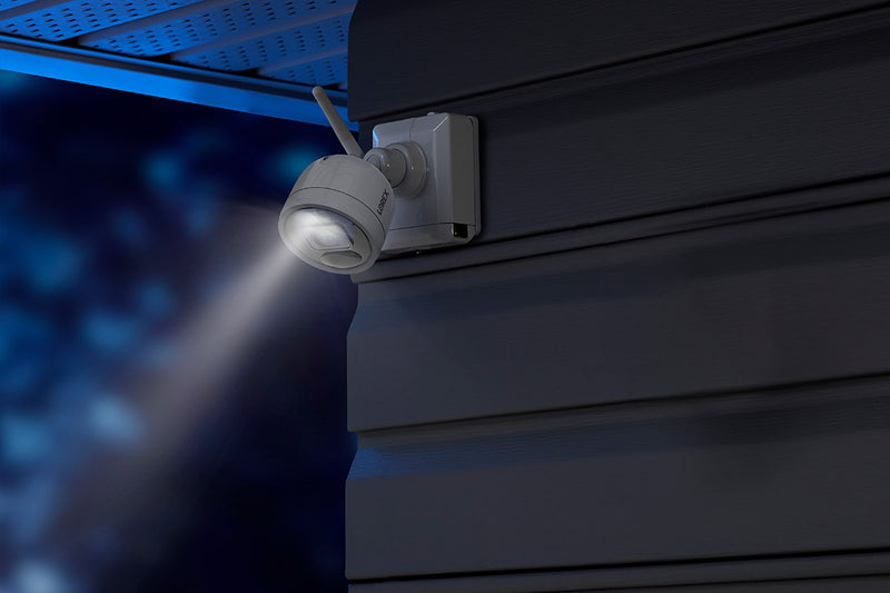 Lorex 2K Spotlight Outdoor Battery Security Camera